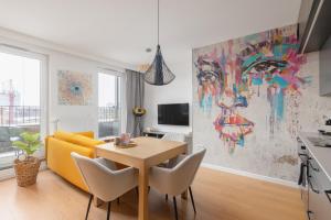 Fuzja w Chmurach - parking, klimatyzacja by FuzjaAparts