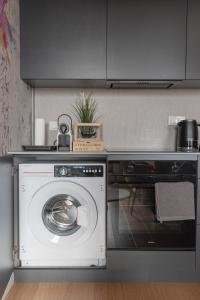 Fuzja w Chmurach - parking, klimatyzacja by FuzjaAparts