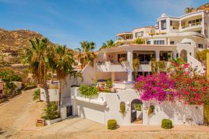 Villa Colorado by Cabo Villas