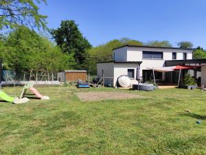 Maisons de vacances Maison recente 200m2 proche du circuit du Mans au calme : photos des chambres