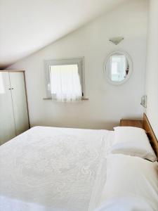 ATTICO VISTA MARE con 2 camere da letto -Residence azzurro-G