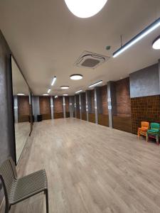 LuxeLake Suites