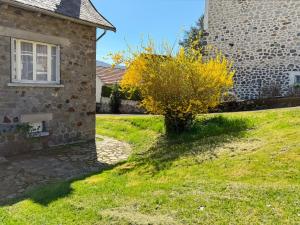 Maisons de vacances La maison Hortensias Vic-Sur-Cere - 6pers : photos des chambres