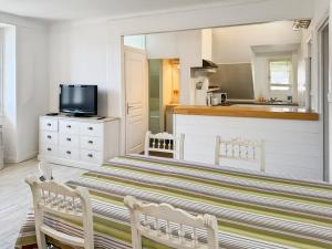 Maisons de vacances La maison Hortensias Vic-Sur-Cere - 6pers : photos des chambres