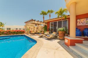 Villa Ladrillo by Cabo Villas