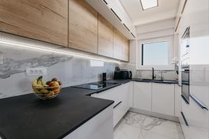 Lili Rose Mandre - Exclusive Family Apartments with Sea View, Just Steps from Beach