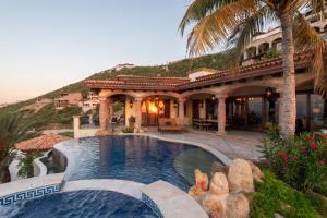 Villa Maria by Cabo Villas