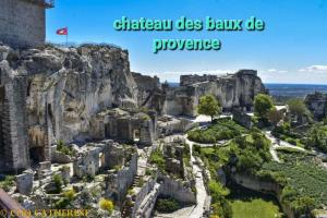 Maisons de vacances Maison de village renovee au pied des alpilles : photos des chambres