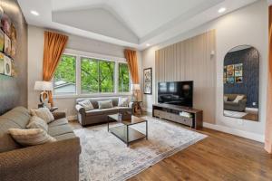 Spacious Retreat Mins to Broadway & East Nashville