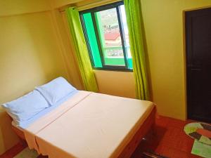 Indigenous Inn & HandiCrafts