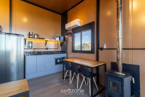 Cabana com jacuzzi e vista na serra | VST036