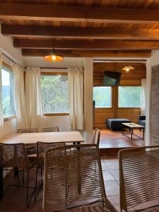 Cabañas La Cascada Huilen