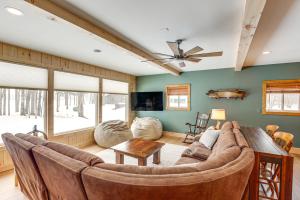 Private Dock, BBQ Ready Lakefront Fifield Home!