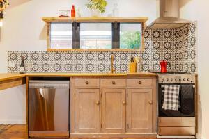 The Bellarine Captains Cottage