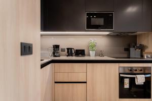Prime Las Condes Escape Modern 2BR for 4
