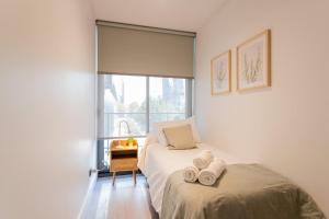 Prime Las Condes Escape Modern 2BR for 4