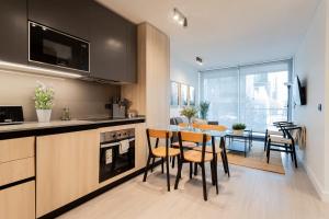 Prime Las Condes Escape Modern 2BR for 4