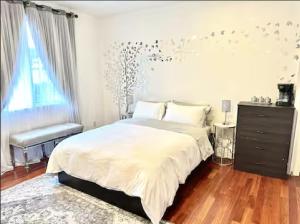 Room with a view in the Hills of Studio City -B