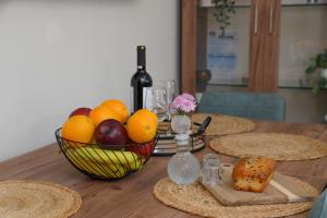 Happy House-Steps from Nea Chora Beach