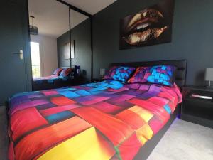 Appartements T2 Cosy romantic, balcon,clim, parking gratuit : photos des chambres