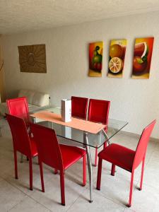 Depto en Planta Baja con Alberca, WiFi Rápido y Smart TV