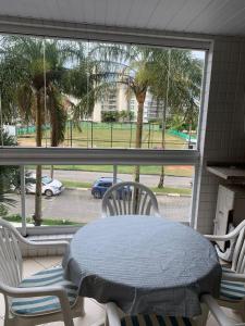 Confortável apartamento próximo a praia em Riviera de São Lourenço