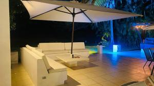 Casa Club de lujo con piscina y campo de Golf!