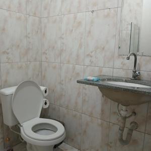 Casa 1 dorm com garagem 5 min SJC