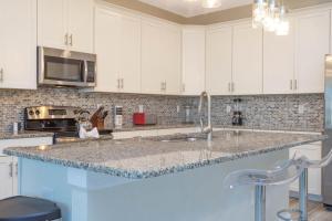 Rare!Lake Front Pool-Spa, Close To Clubhouse-1691C