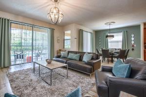 Solterra - 6 Bedrooms House Wpool-7033Srr