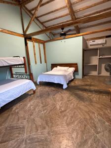 Sirenas Beach & Surf Club