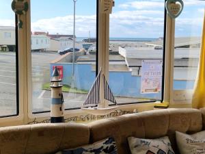 Sea View Escape 2 Bedroom Pet Friendly Caravan at Clarach Bay Gm3