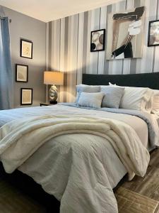 Cozy Airport Heights Stay, 3 minutes to Airport