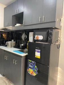 Bree Cozy Condo Stay by Victoria sports tower 2