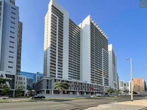Bronzite 2-Bed Apt Central Dubai Canal Views