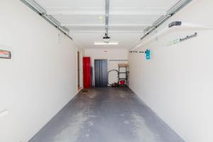 Khione - 6-23-25 Kirwan Close