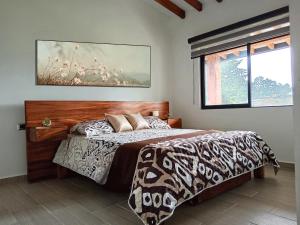 Casa moderna san Felix cerca a parapentes y miradores con vista a Medellín