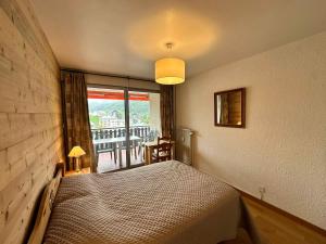 Appartements Appartement calme avec balcon et vue montagne pour 4 pers - FR-1-515-227 : photos des chambres