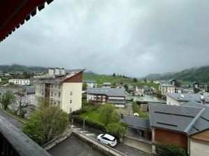 Appartement calme avec balcon et vue montagne pour 4 pers - FR-1-515-227