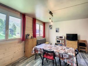 Studio lumineux pour 4 à La Toussuire - FR-1-416-237