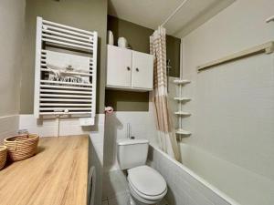 Appartements Studio lumineux 28m² - Vue mer - Parking - Petits animaux acceptes - FR-1-478-318 : photos des chambres