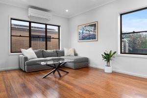 Large Home in Mayfield