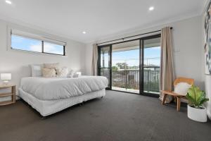 Large Home in Mayfield