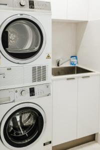 Modern beachside retreat