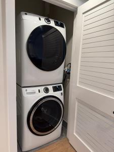 Hoboken 3BR Queen Loft