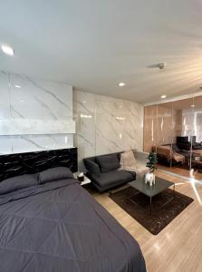 Sky Residence in Ekkamai