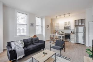 CozySuites Sky Central #14