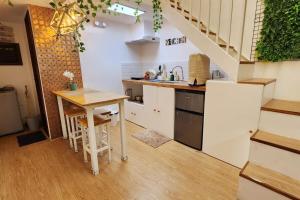 Mujii Transient Loft Naga City - 2nd Floor Unit