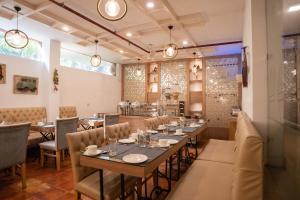 Ahuja Residency DLF Phase 2