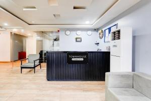 Super Townhouse Tirupati